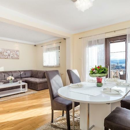 Apartman Javor Daire Otočac Dış mekan fotoğraf